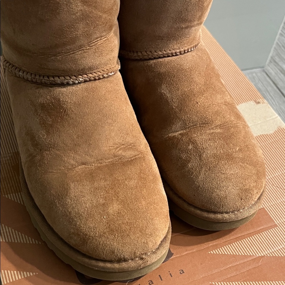 Ugg Boots - image 4